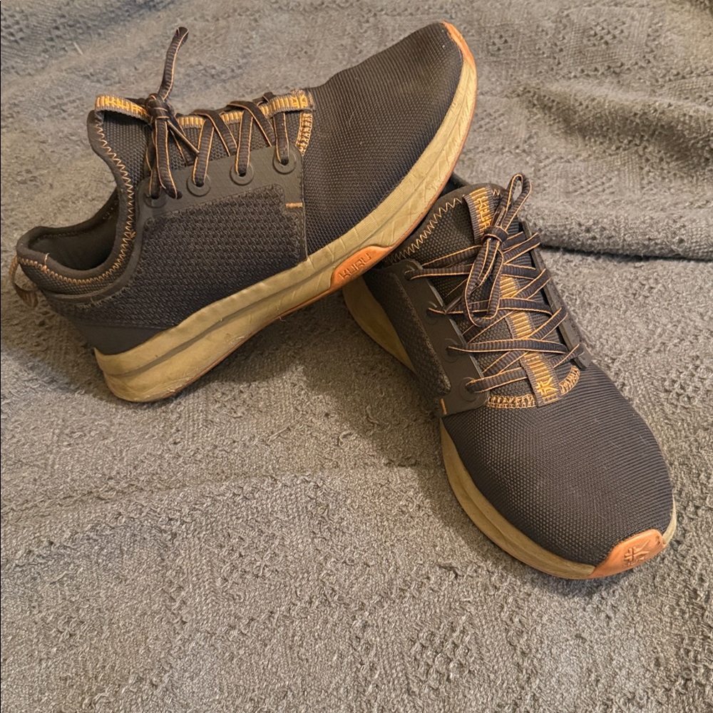 KURU Women's Sneakers